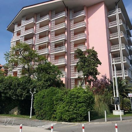 Room 211 - Aparthotel Jadranka Portoroz Ngoại thất bức ảnh