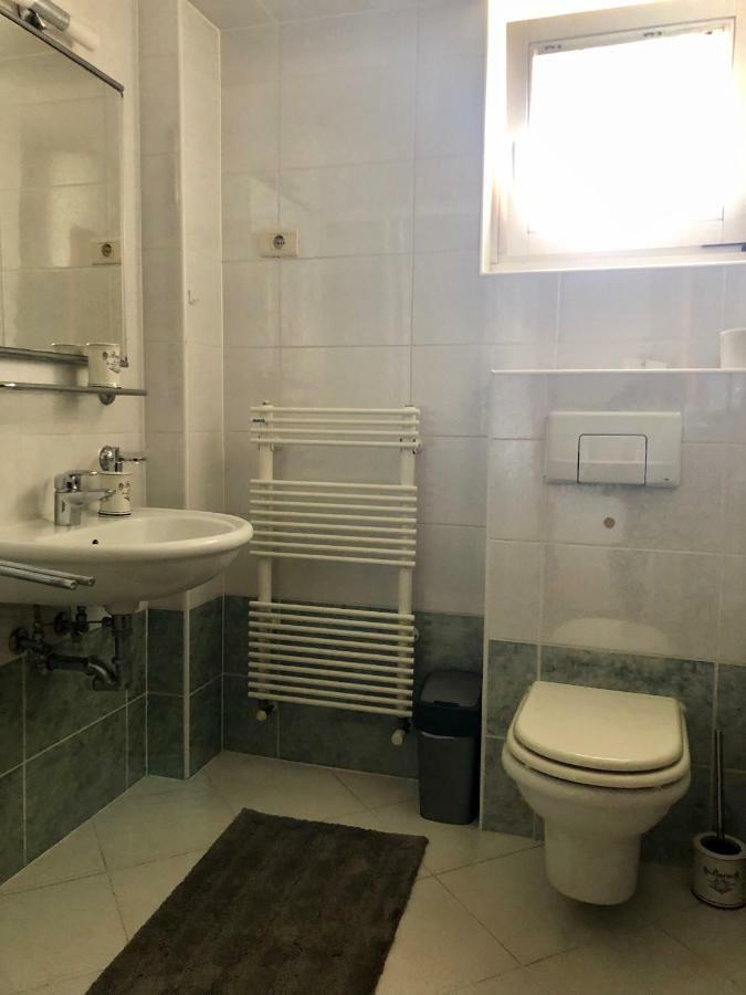 Room 211 - Aparthotel Jadranka Portoroz Ngoại thất bức ảnh