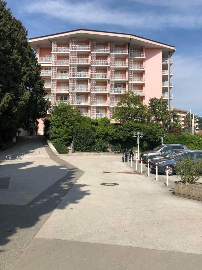 Room 211 - Aparthotel Jadranka Portoroz Ngoại thất bức ảnh